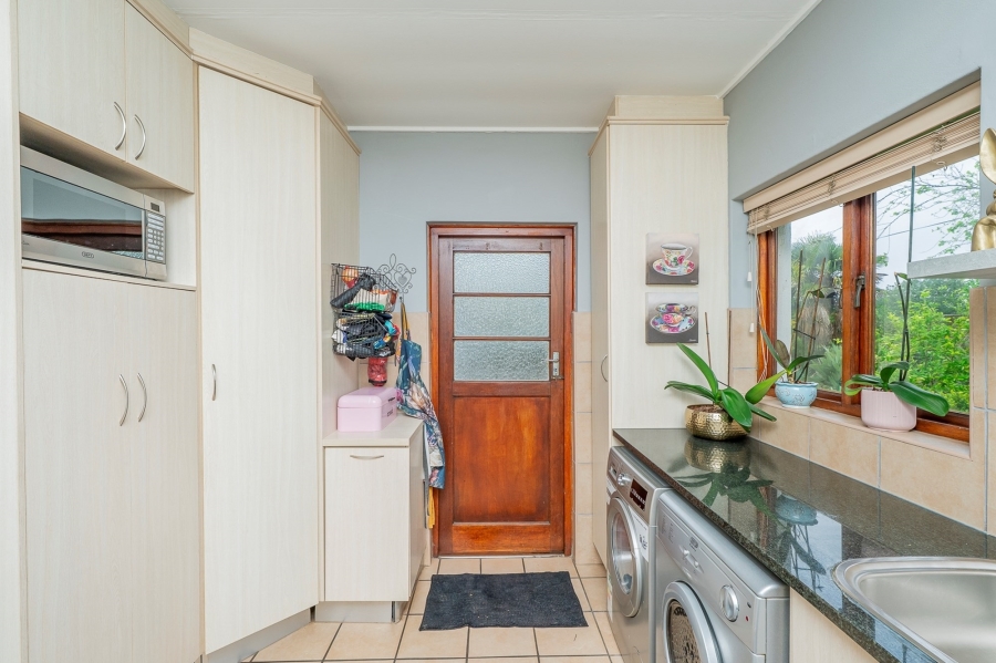 3 Bedroom Property for Sale in Amanda Glen Western Cape